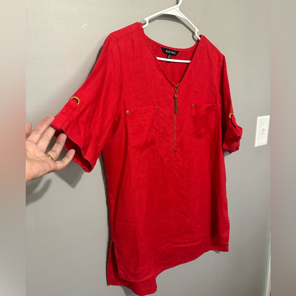 Ellen Tracy, Linen, Red Tunic Top, Roll-Up Sleeves, Gold
Embellishments, EUC